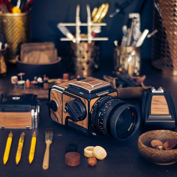 Hasselblad_203FE_wood