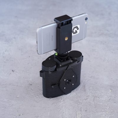 smartphone-holder-for-scura-6x6-camera