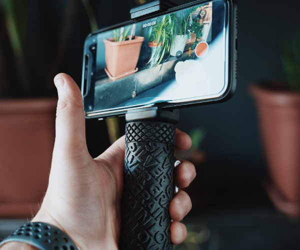 goodman-film-case-smartphone-holder