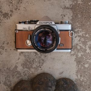 Olympus OM-2N with oak veneer inlay + zuiko 1.4/50 lens