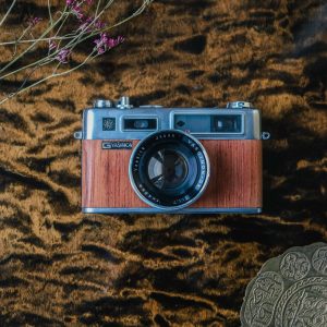 Yashica Electro 35 with santos palisander veneer inlay